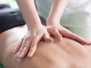 masaje terapeutico - fisioterapia - Judit Puig